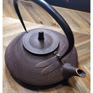 Iwachu Handmade Cast Iron Japanese Teapot Dragonfly Motif Made in Japan Tetsubin